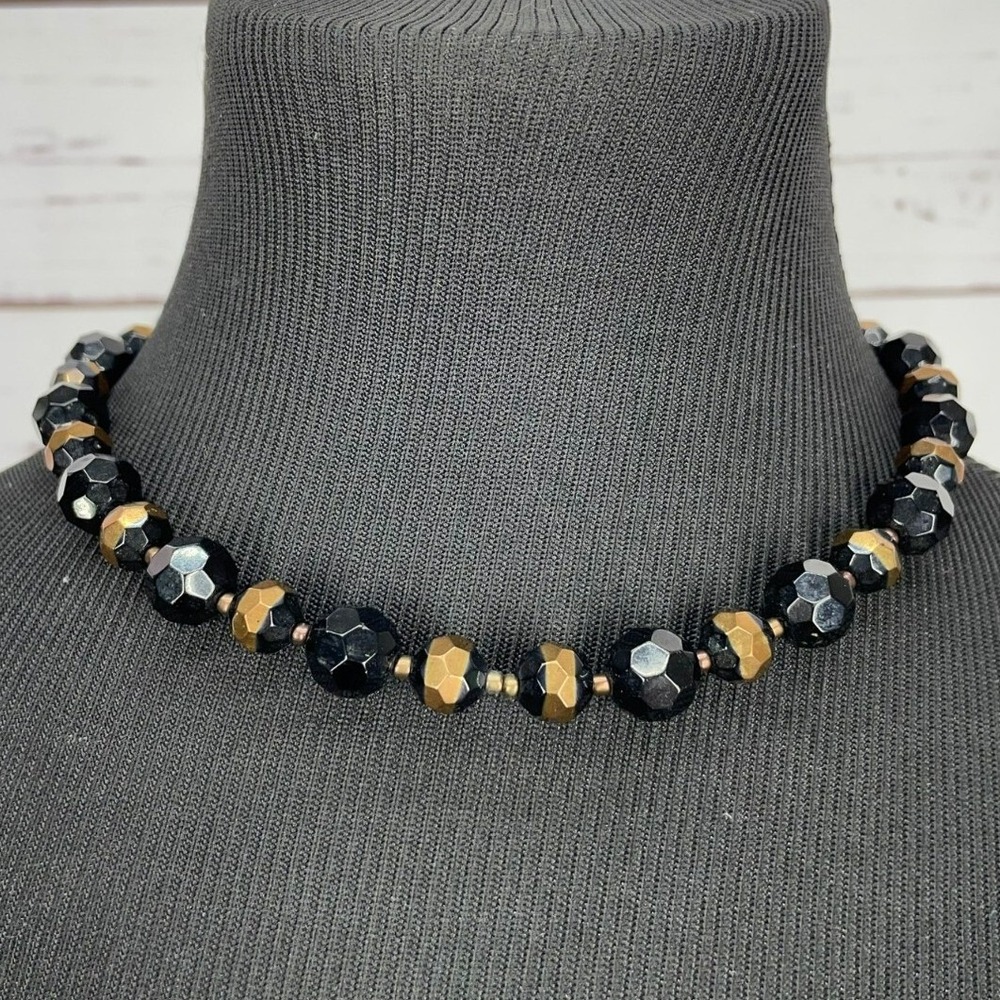JS Signed Black Iridescent Beaded Collar Necklace Gold Tone Lobster Clasp Vtg